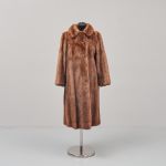 487217 Mink coat